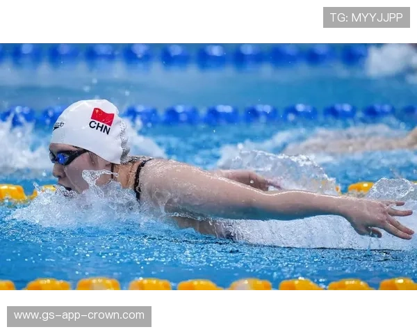 张雨霏训练完顺手买包，教练说她刷卡比划水还快